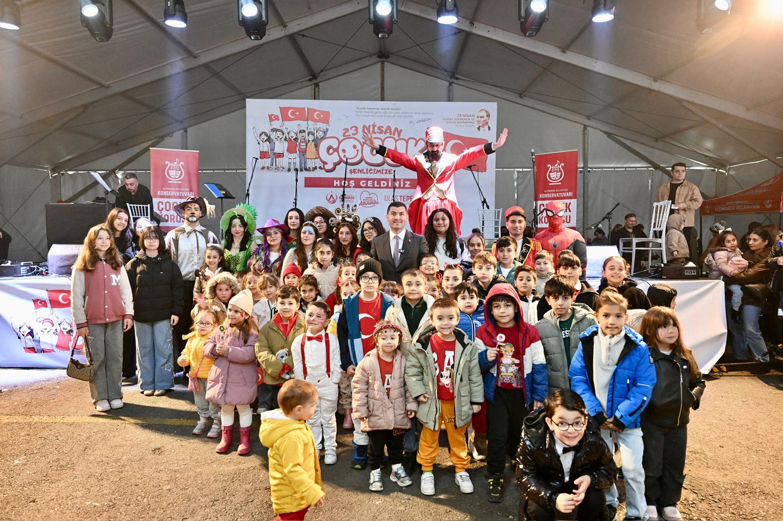 ALTINORDU BELEDİYESİ İLE 23 NİSAN COŞKUSU ZİRVEYE ÇIKTI
