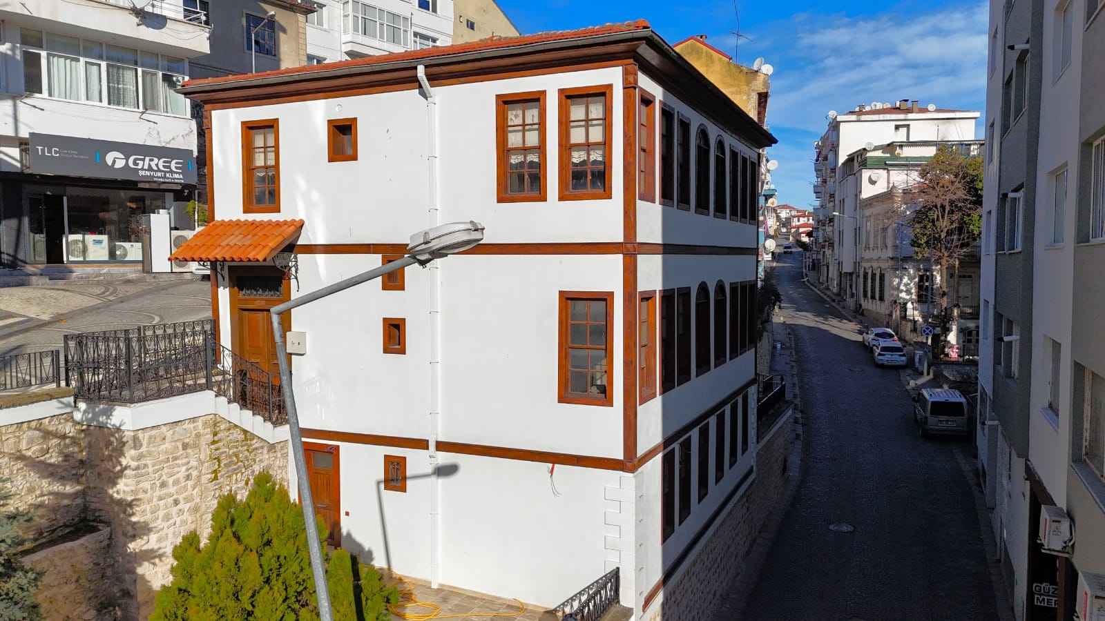 KONSERVATUVAR OLARAK HİZMET VERECEK TARİHİ KONAK DA AÇILIŞA HAZIR
