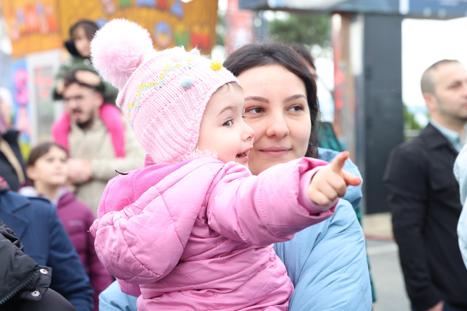 YENİ YIL PAZARI ORDU’YA RENK KATIYOR