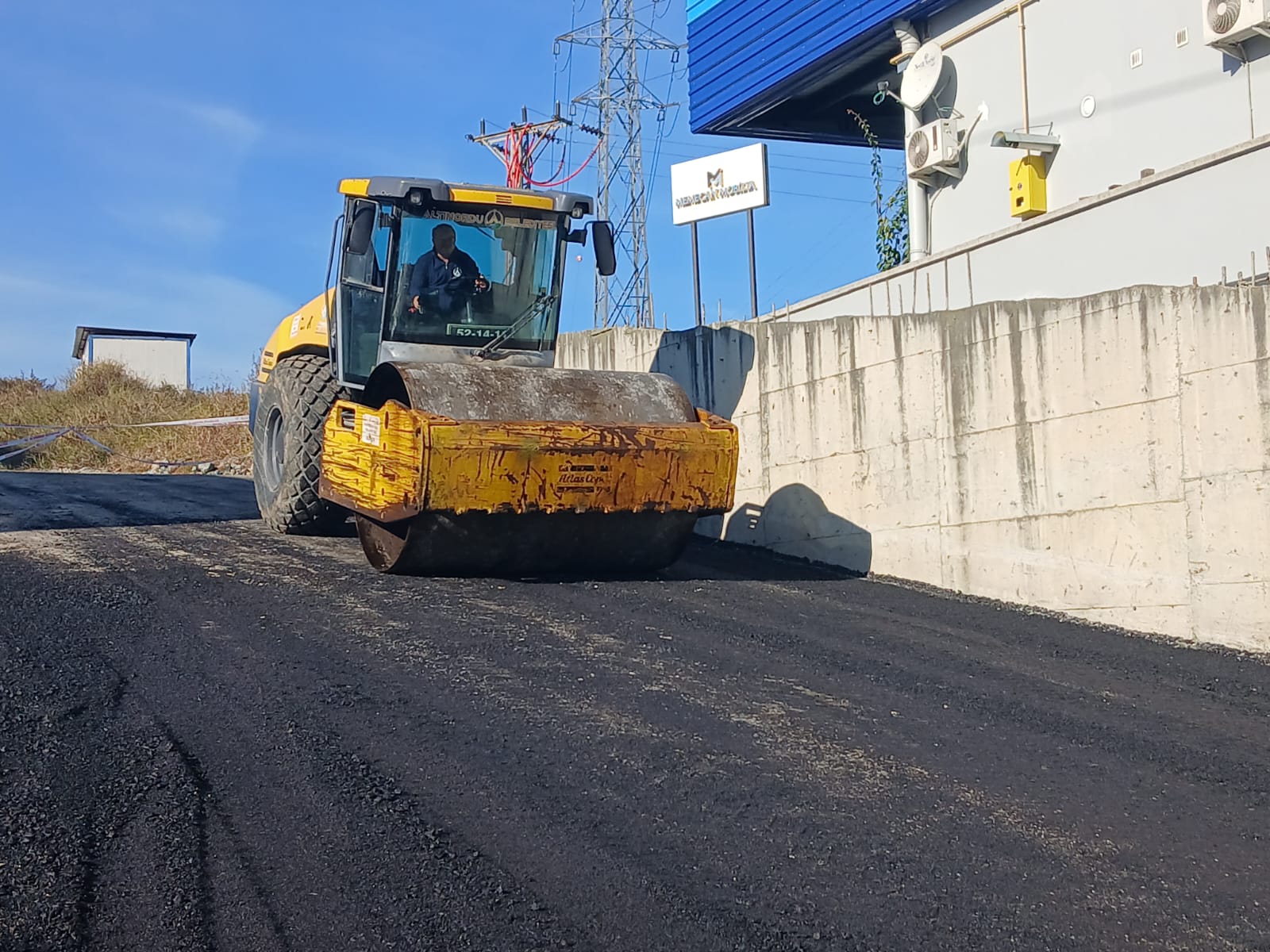 SICAK ASFALT ÇALIŞMALARIYLA ULAŞIMDA KONFOR DÖNEMİ