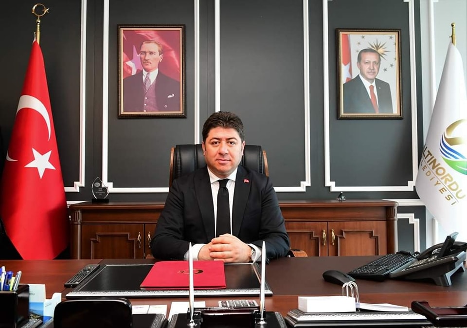BAŞKAN TÖREN’DEN “23 NİSAN ULUSAL EGEMENLİK VE ÇOCUK BAYRAMI” MESAJI