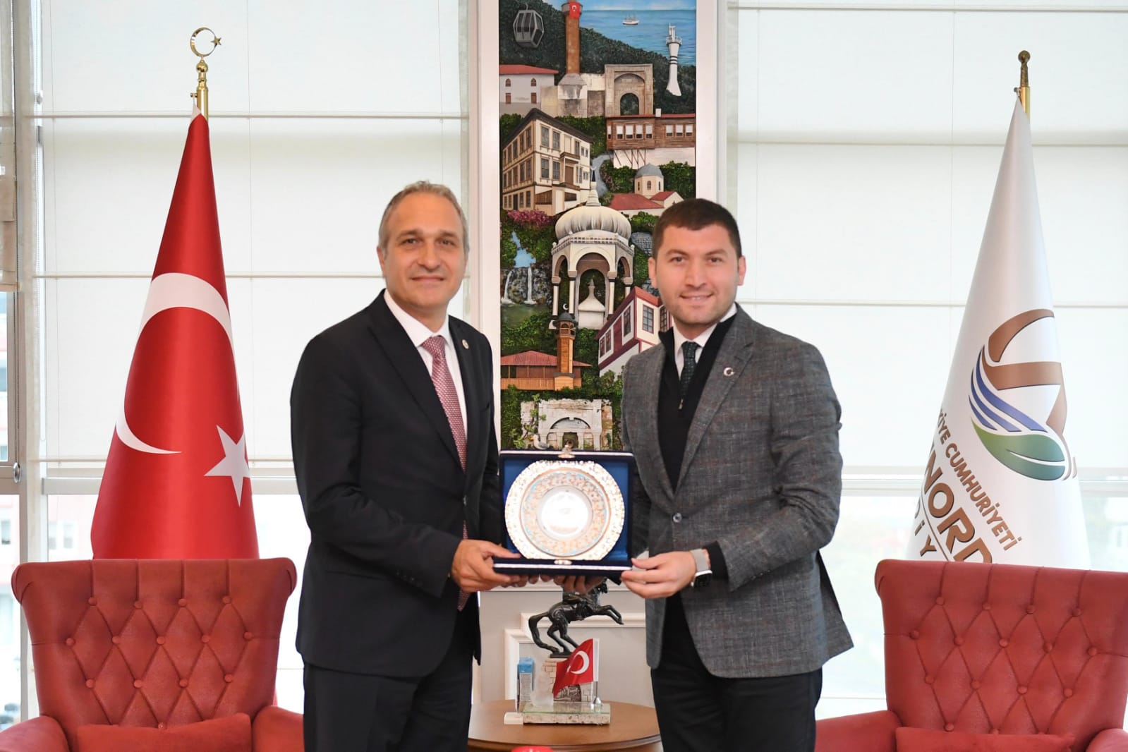 GENEL BAŞKAN YARDIMCISI ÖZÇAĞDAŞ: ULAŞ BAŞKAN PARTİMİZİN MEDARI İFTİHARIDIR