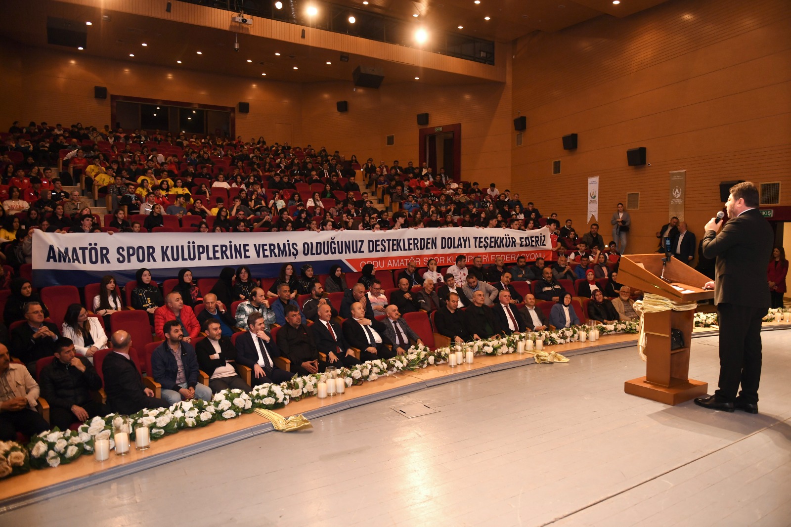 ALTINORDU BELEDİYESİNDE DURMAK YOK DESTEĞE DEVAM