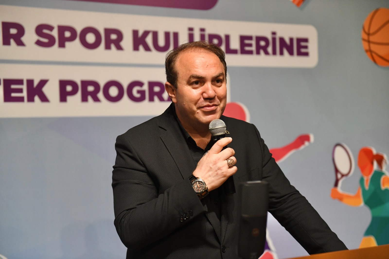 ALTINORDU BELEDİYESİNDE DURMAK YOK DESTEĞE DEVAM