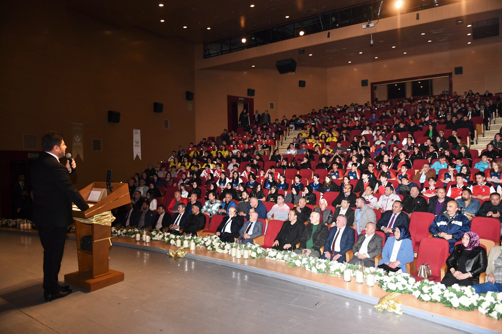ALTINORDU BELEDİYESİNDE DURMAK YOK DESTEĞE DEVAM