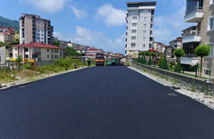  ALTINORDU BELEDİYESİNİN SOKAKLARA SICAK DOKUNUŞU DEVAM EDİYOR