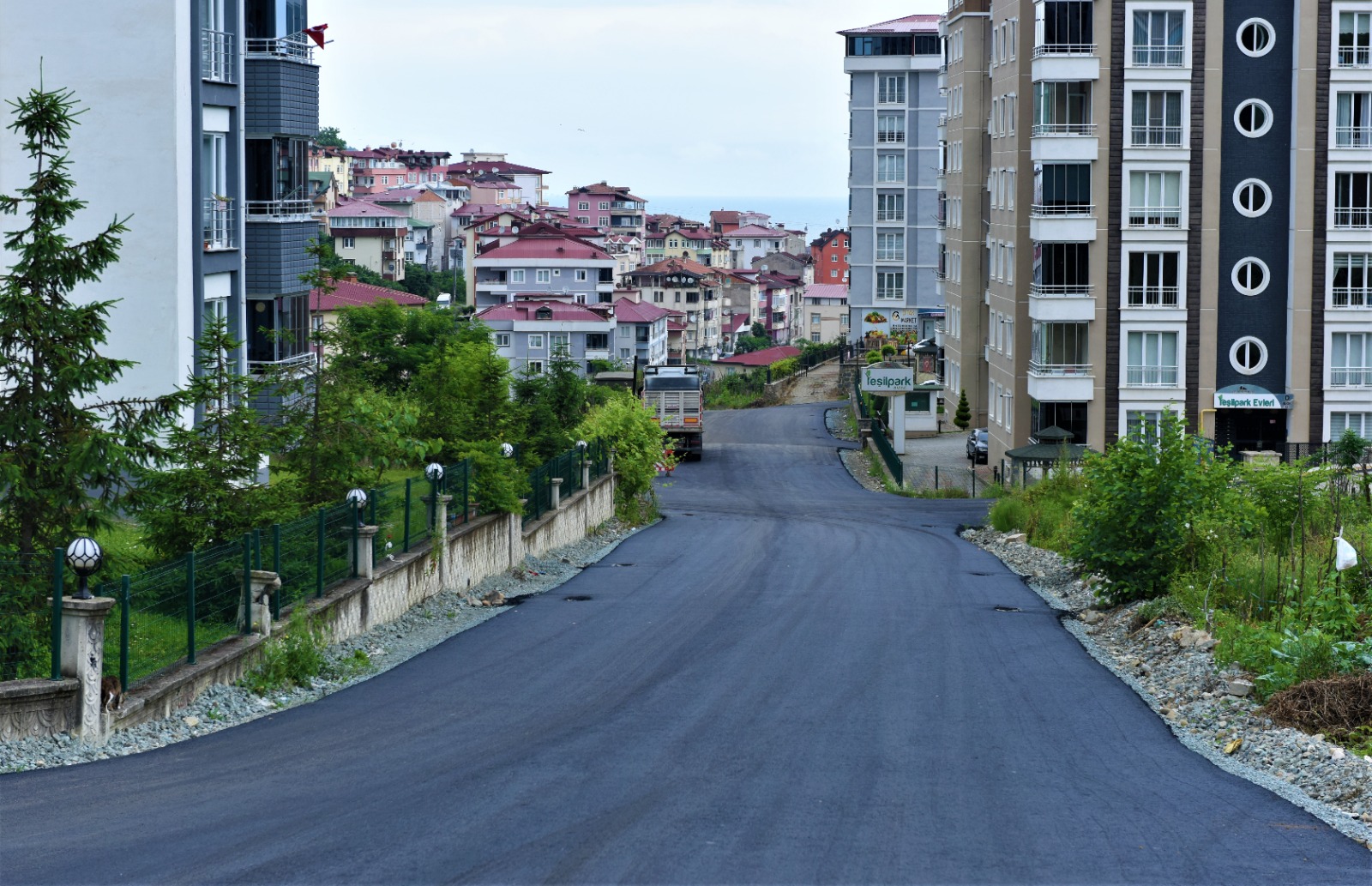 ALTINORDU BELEDİYESİNİN SOKAKLARA SICAK DOKUNUŞU DEVAM EDİYOR