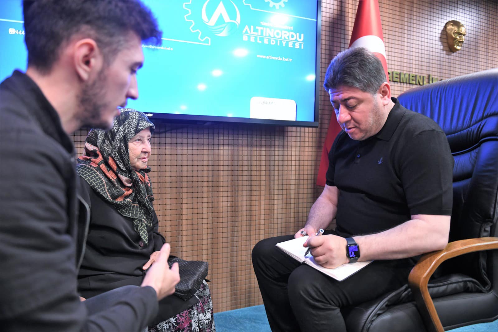BAŞKAN TÖREN HALK GÜNÜNDE HEMŞEHRİLERİYLE BULUŞMAYA DEVAM EDİYOR
