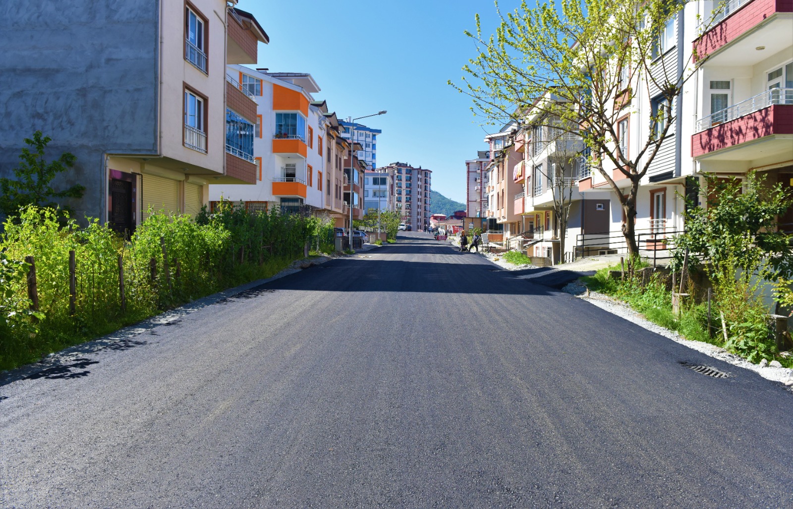 ALTINORDU BELEDİYESİ ŞEHRİN AKUT SORUNLARINA ÇÖZÜM ÜRETMEYE DEVAM EDİYOR
