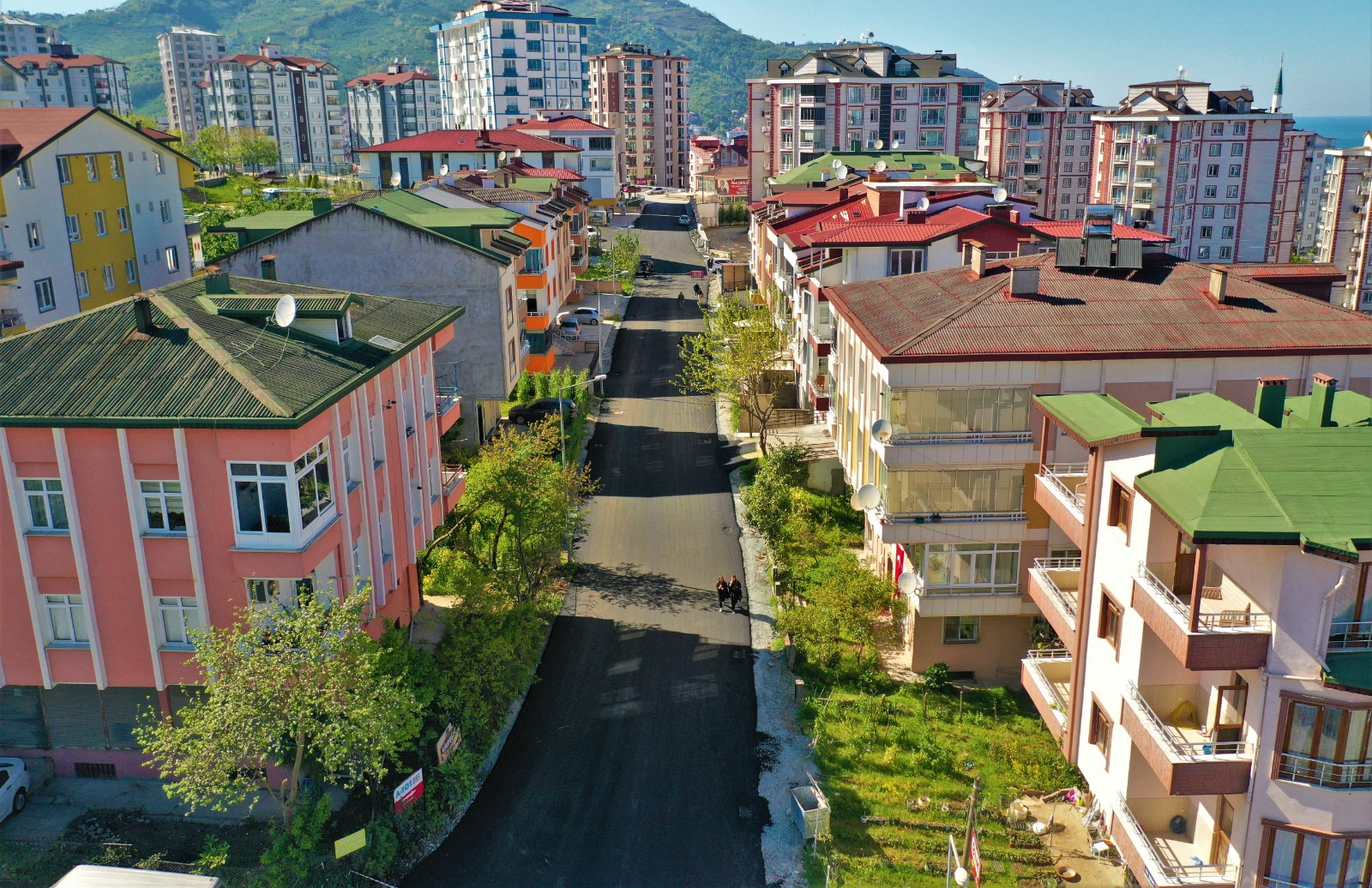 ALTINORDU BELEDİYESİ ŞEHRİN AKUT SORUNLARINA ÇÖZÜM ÜRETMEYE DEVAM EDİYOR