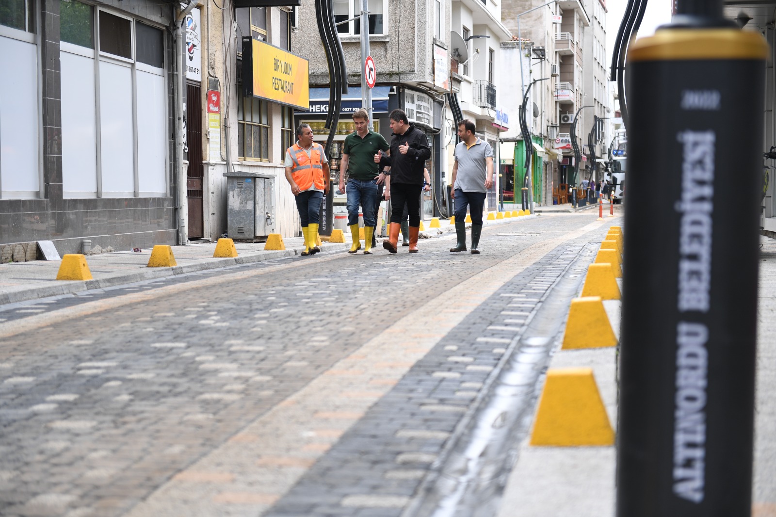 ALTINORDU BELEDİYESİ TÜM EKİPLERİYLE SEFERBER OLDU