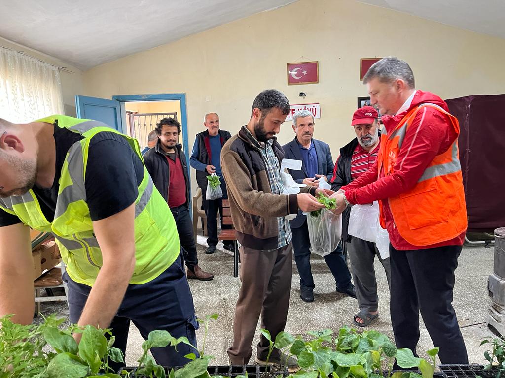 BAŞKAN AŞKIN TÖREN “TARIMIN DESTEKÇİSİ ÇİFTÇİMİZİN DOSTUYUZ”