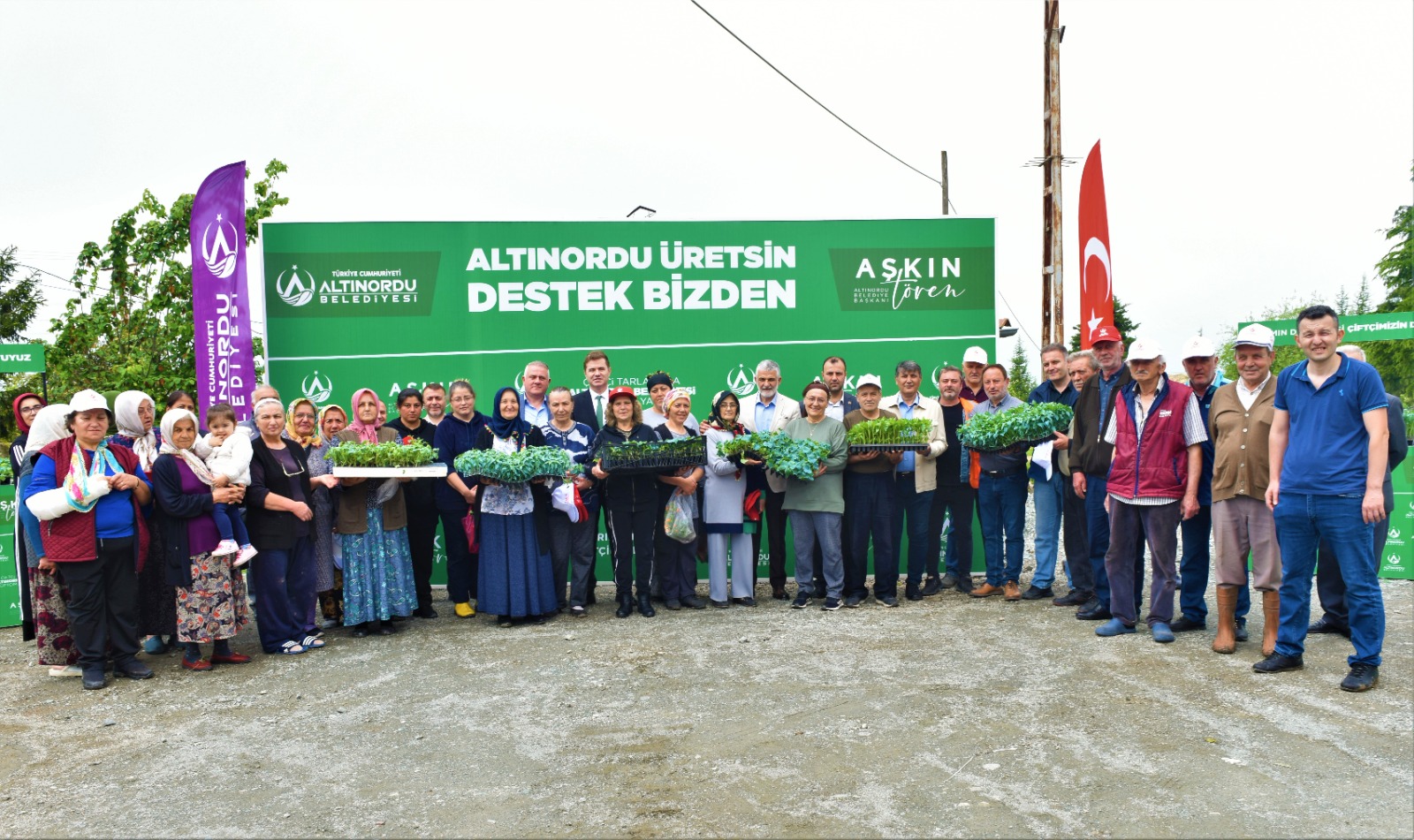 BAŞKAN AŞKIN TÖREN “TARIMIN DESTEKÇİSİ ÇİFTÇİMİZİN DOSTUYUZ”