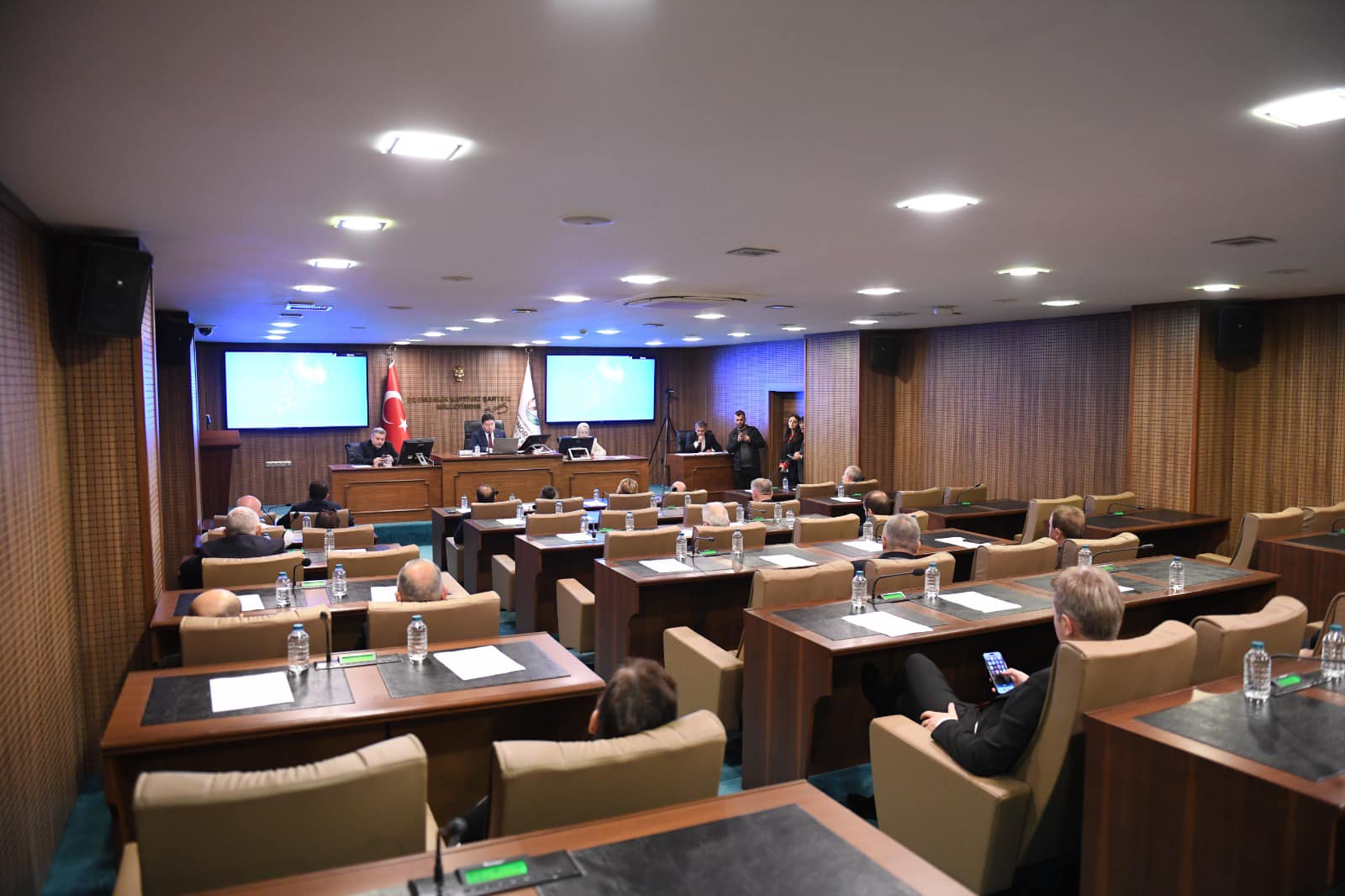 BAŞKAN TÖREN “GAZİ MUSTAFA KEMAL ATATÜRK’ÜN CUMHURİYET SEVDASI VE BU ÜLKE İÇİN HEDEF KOYDUĞU İDEALLER BİZİM DE KIZIL ELMAMIZ”