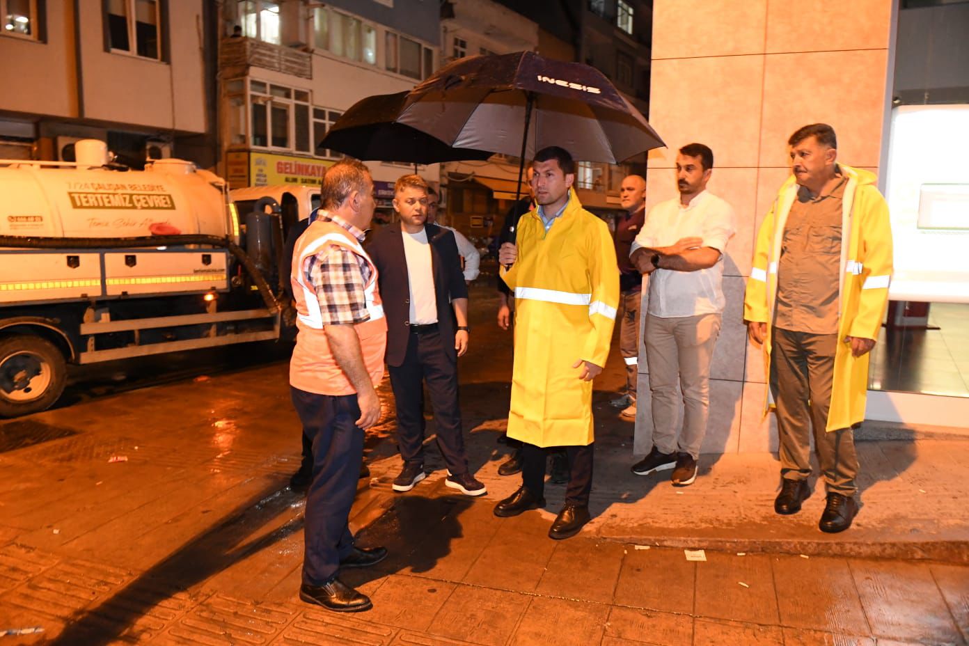 ALTINORDU SEL RİSKİNE KARŞI GECE GÜNDÜZ NÖBETTE