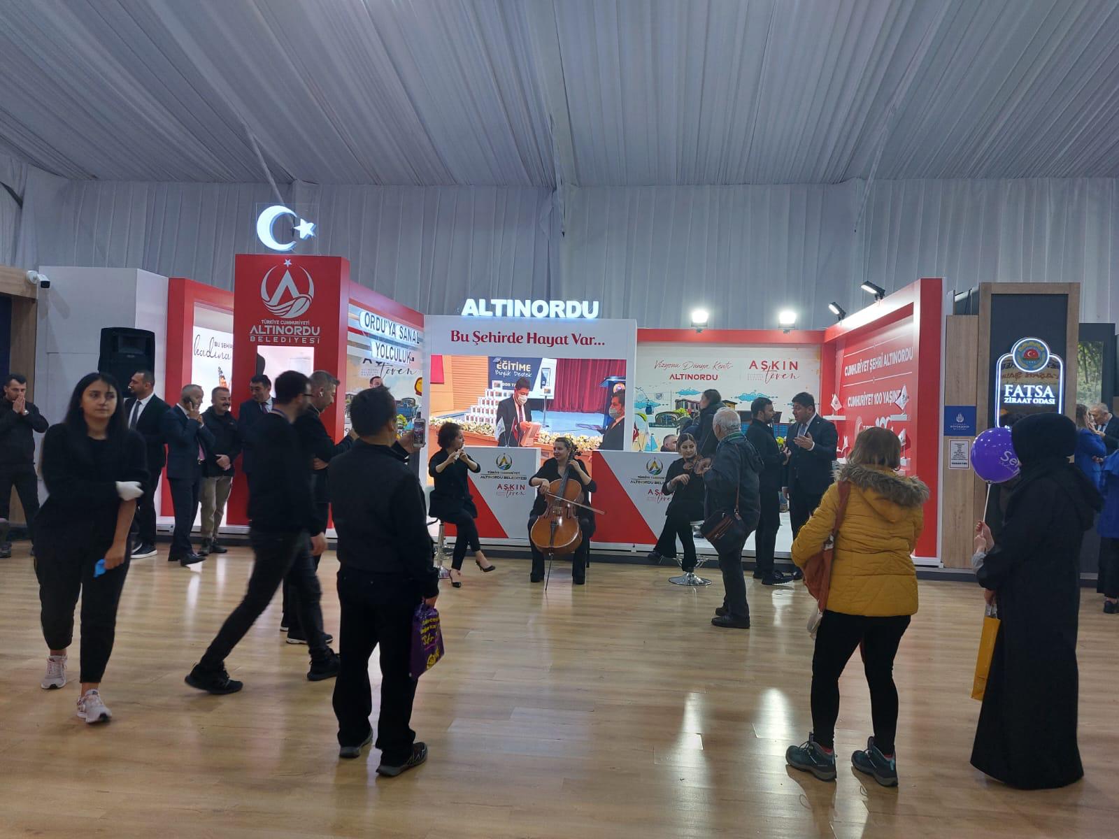 ALTINORDU BELEDİYESİ STANDI ORDU SEVDALILARININ BULUŞMA NOKTASI OLDU