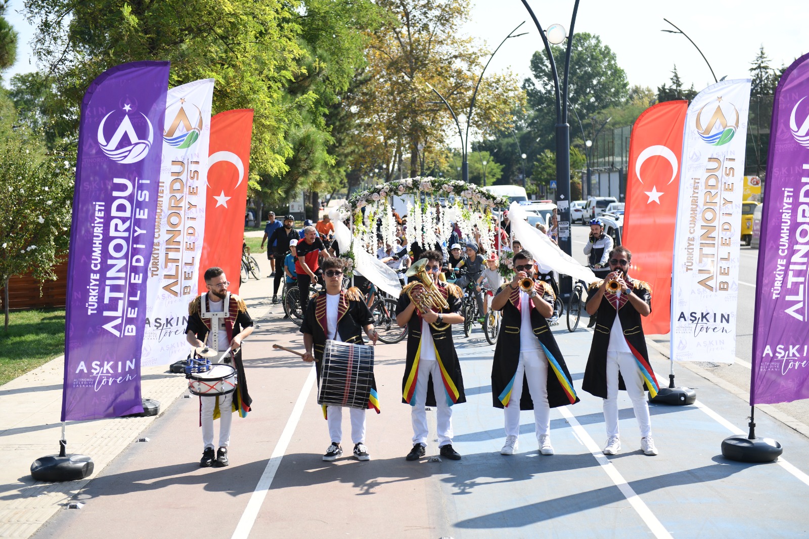 ALTINORDU’DA PEDALLAR ÇEVRE DOĞA VE İNSAN SAĞLIĞI İÇİN ÇEVRİLDİ