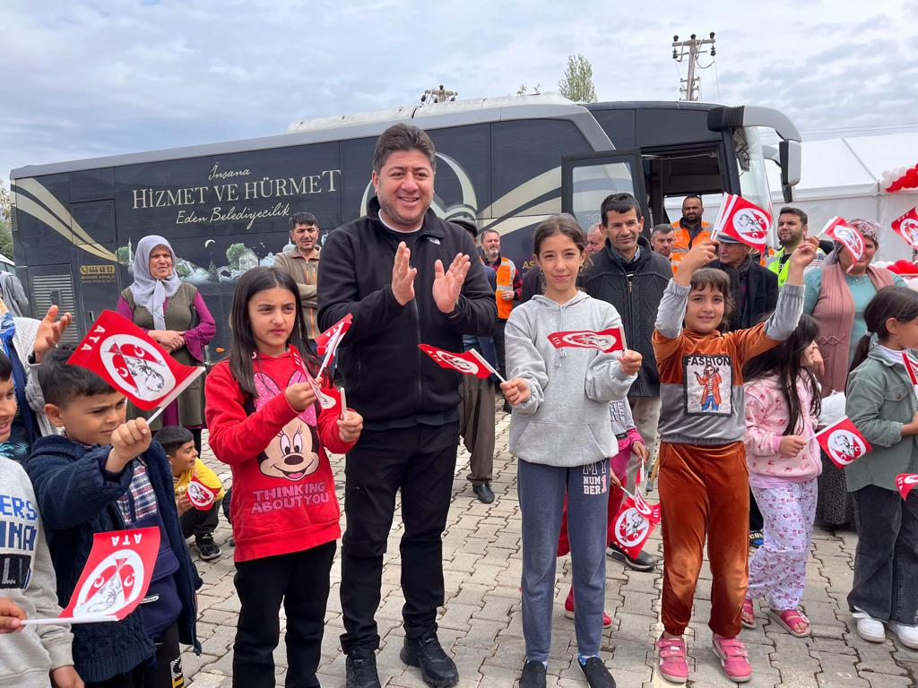 ALTINORDU BELEDİYESİ DEPREMZEDE ÇOCUKLARA TEBESSÜM OLDU