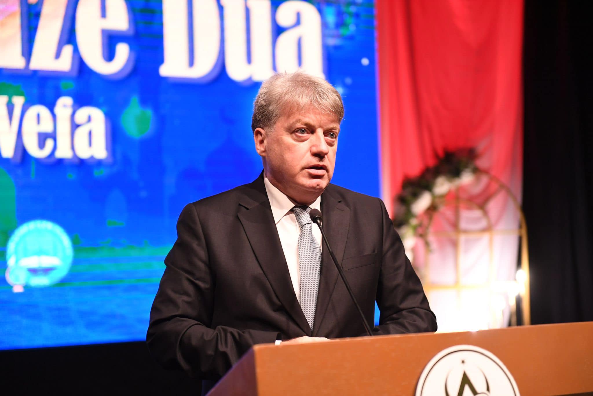 “ŞEHİTLERİMİZE DUA FİLİSTİNE VEFA” PROGRAMI YOĞUN KATILIMLA GERÇEKLEŞTİ