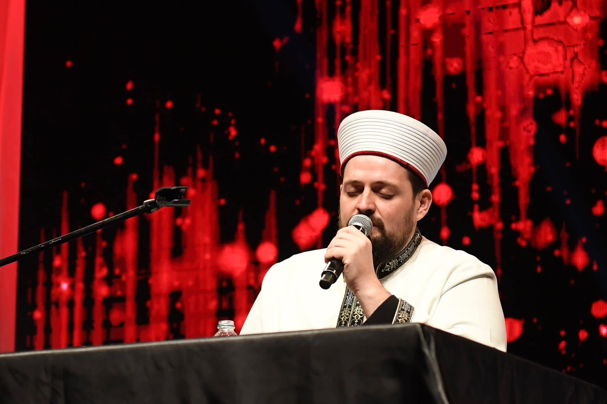 “ŞEHİTLERİMİZE DUA FİLİSTİNE VEFA” PROGRAMI YOĞUN KATILIMLA GERÇEKLEŞTİ