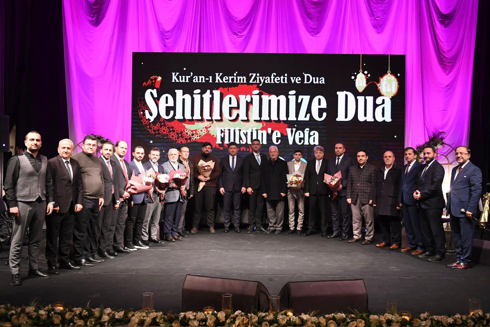 “ŞEHİTLERİMİZE DUA FİLİSTİNE VEFA” PROGRAMI YOĞUN KATILIMLA GERÇEKLEŞTİ