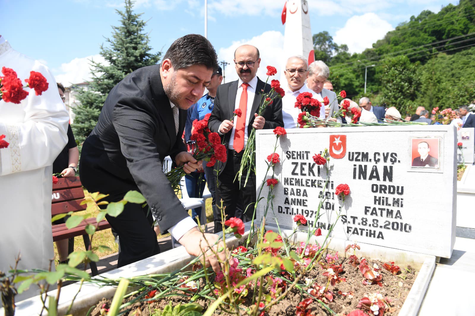 BAŞKAN AŞKIN TÖREN’İN YOĞUN BAYRAM MESAİSİ