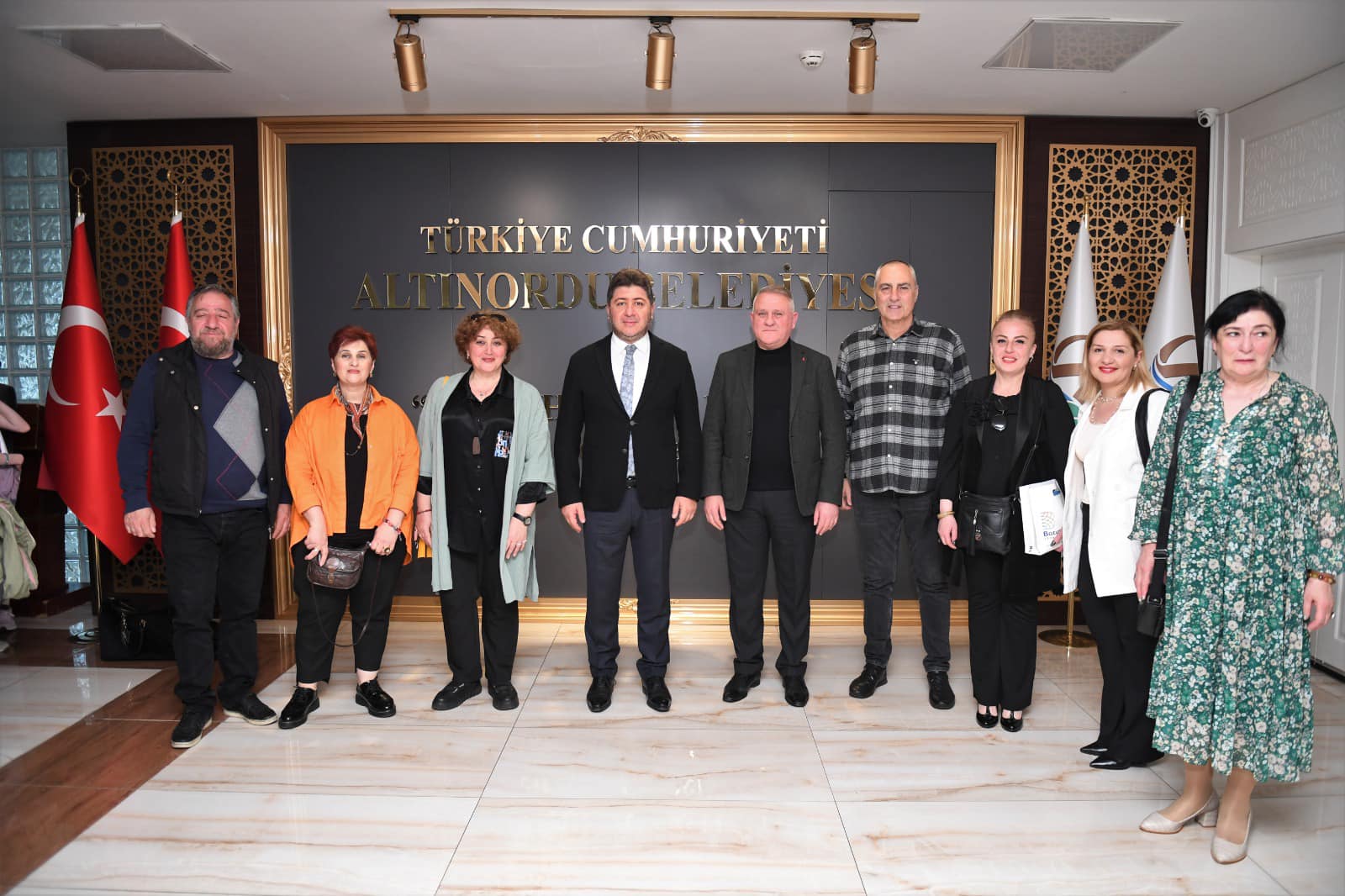 BAŞKAN AŞKIN TÖREN ÖZEL MİSAFİRLERİNİ AĞIRLADI