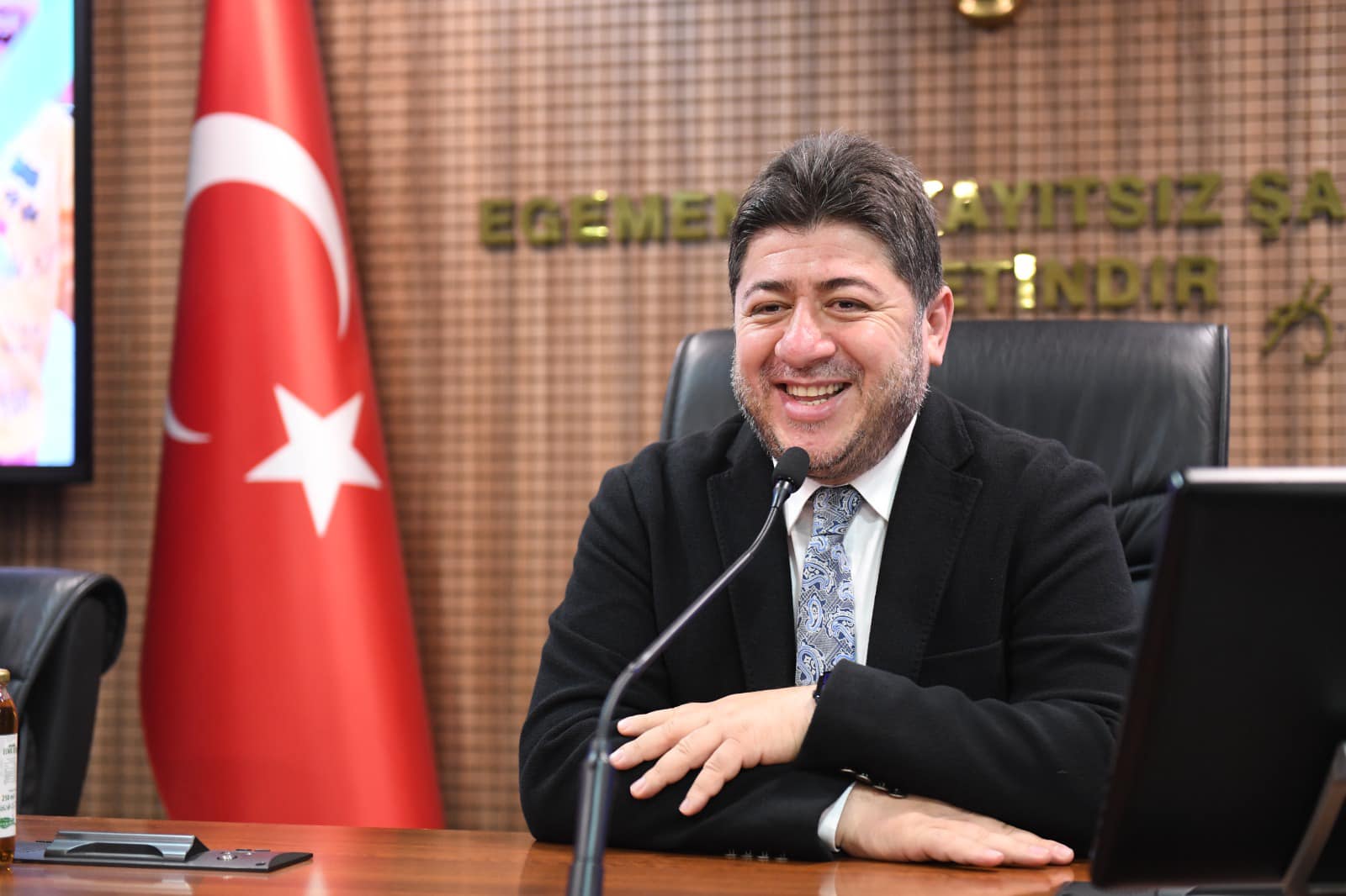 BAŞKAN AŞKIN TÖREN ÖZEL MİSAFİRLERİNİ AĞIRLADI