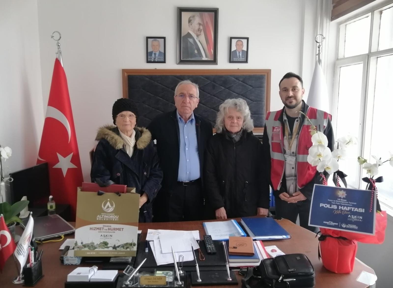 ALTINORDU BELEDİYESİ 178. GURUR YILINDA POLİS TEŞKİLATINI UNUTMADI