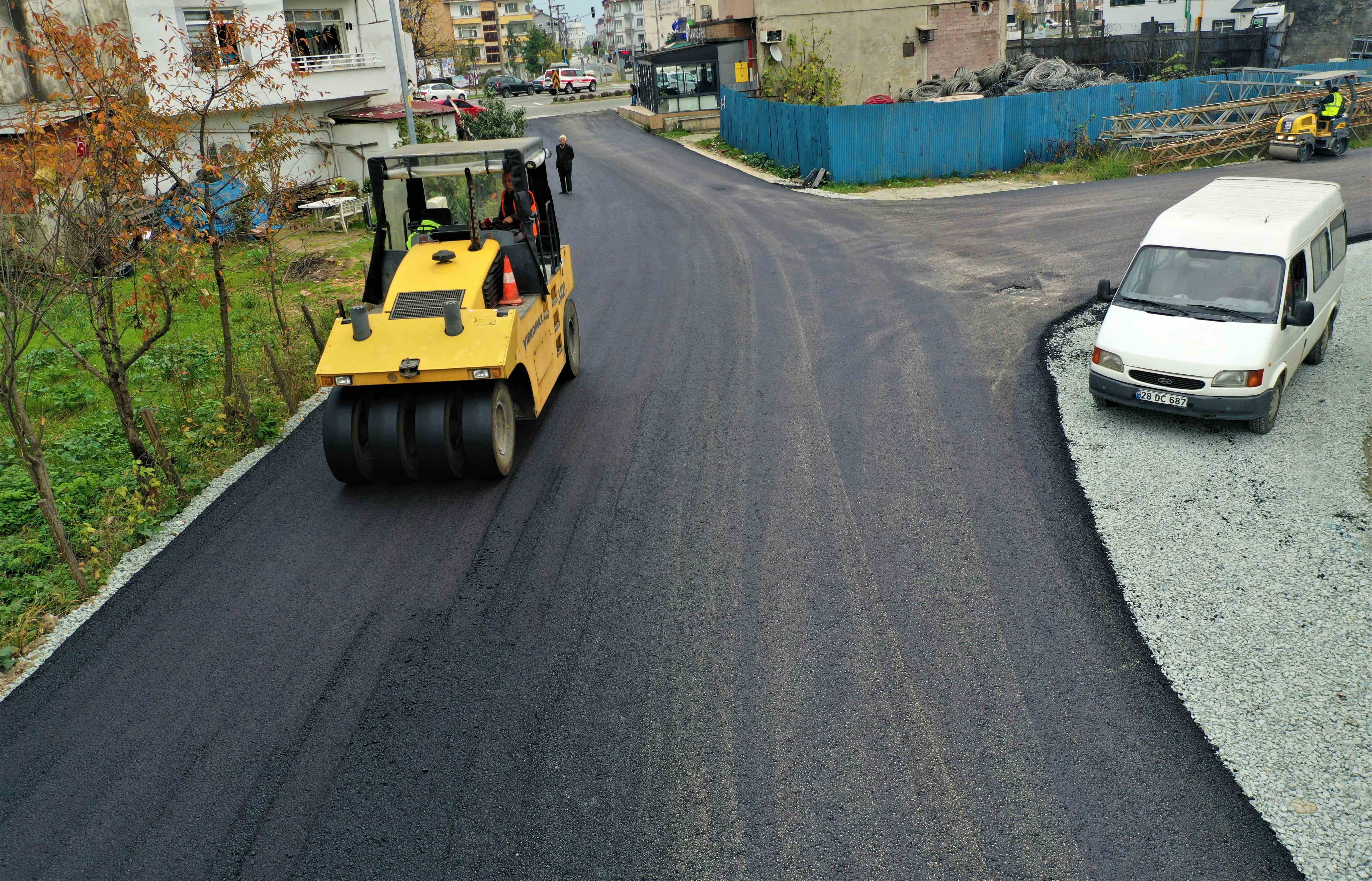 ALTINORDU BELEDİYESİ ŞEHRİN HER BÖLGESİNDE TAM MESAİ İLE ÇALIŞMAYA DEVAM EDİYOR