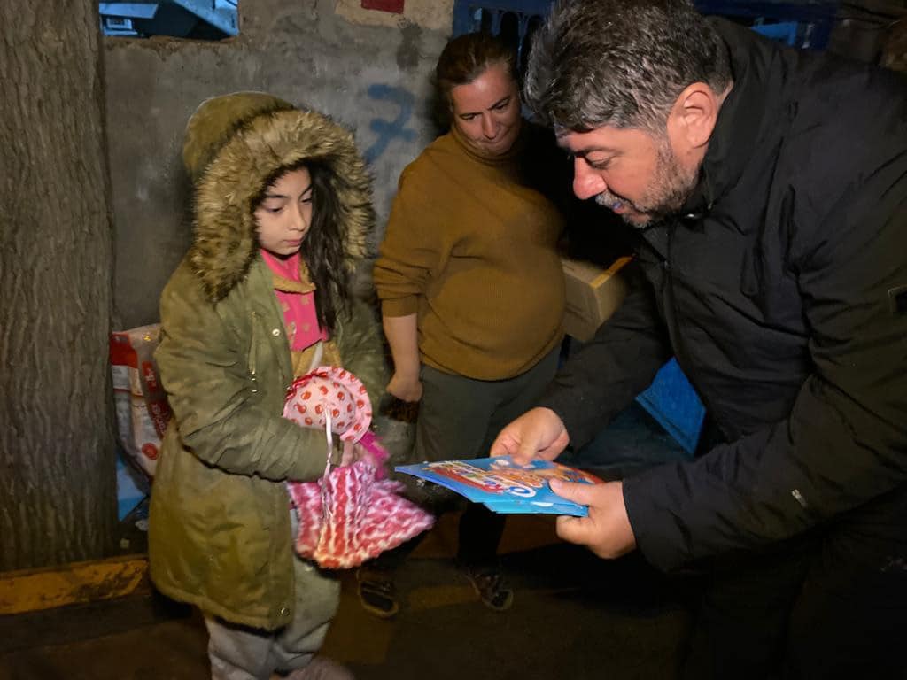 BAŞKAN AŞKIN TÖREN DEPREM BÖLGESİNDEKİ MESAİSİNDE 1 AYI GERİDE BIRAKTI