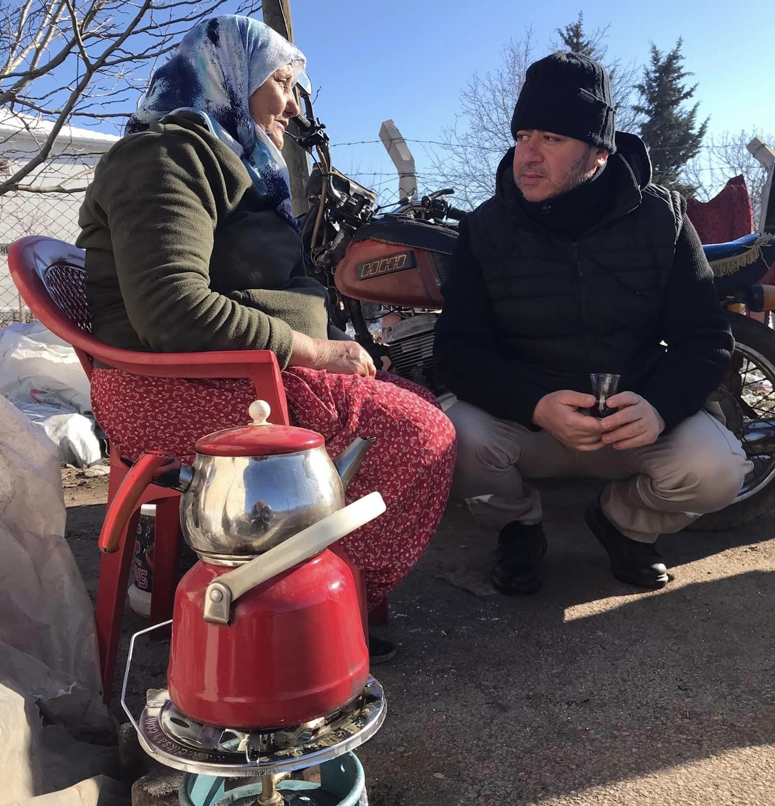 BAŞKAN AŞKIN TÖREN DEPREM BÖLGESİNDEKİ MESAİSİNDE 1 AYI GERİDE BIRAKTI