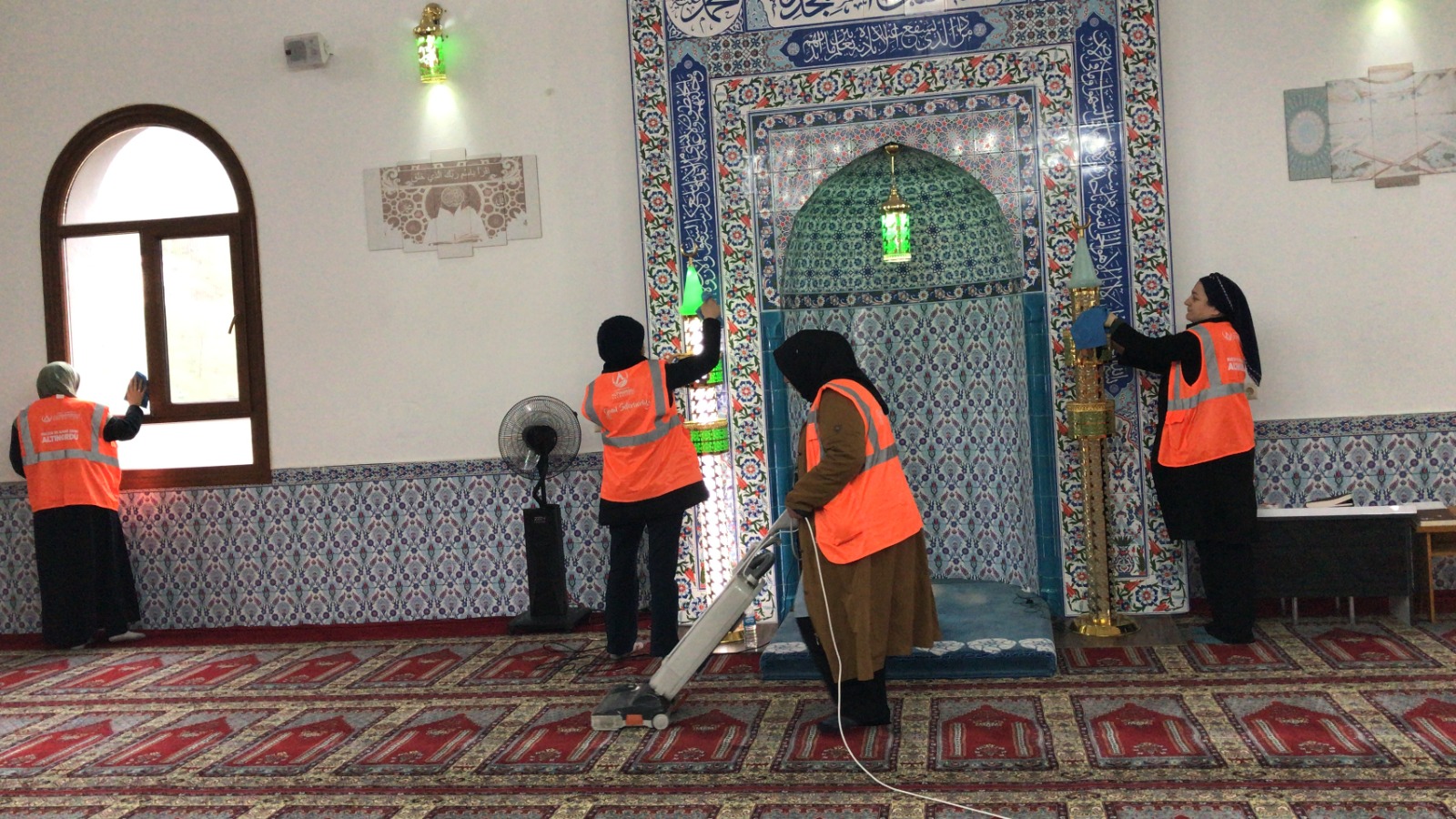 ALTINORDU BELEDİYESİ CAMİLERİ RAMAZAN’A HAZIRLIYOR