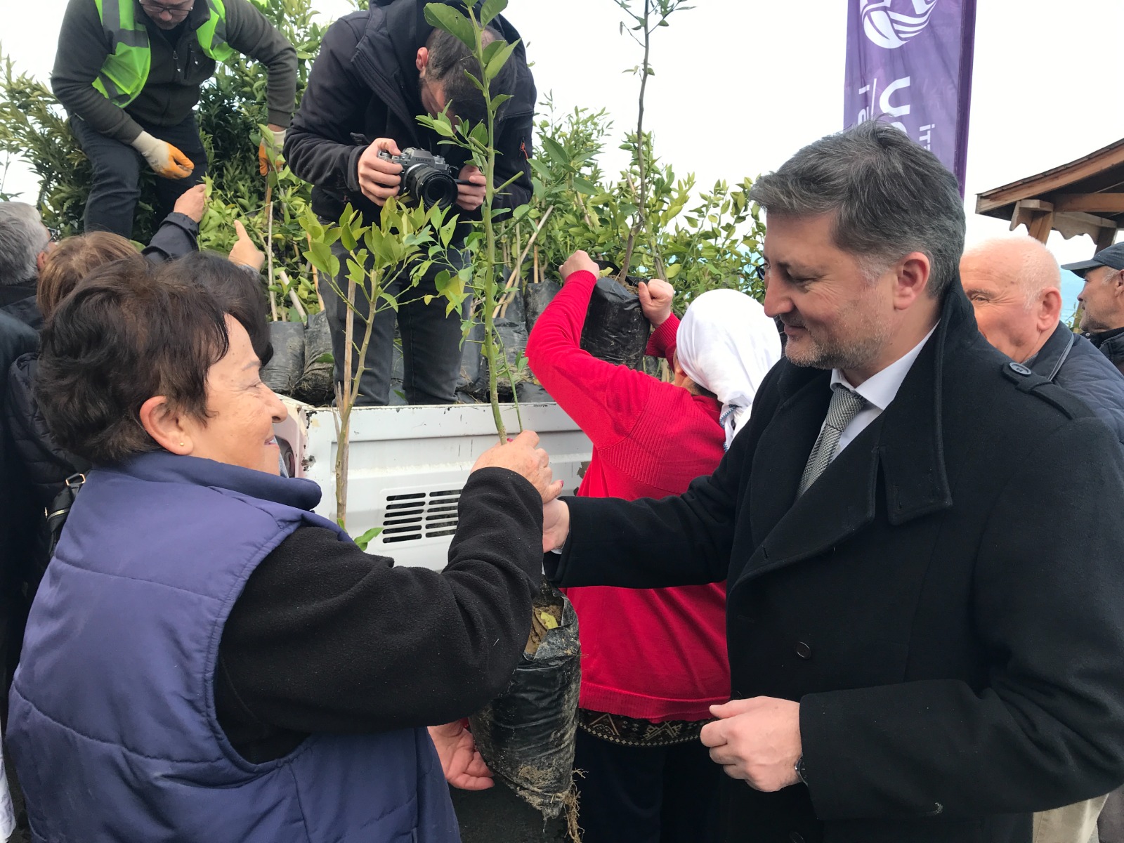 ALTINORDU BELEDİYESİ 341 BİN FİDANI TOPRAKLA BULUŞTURDU