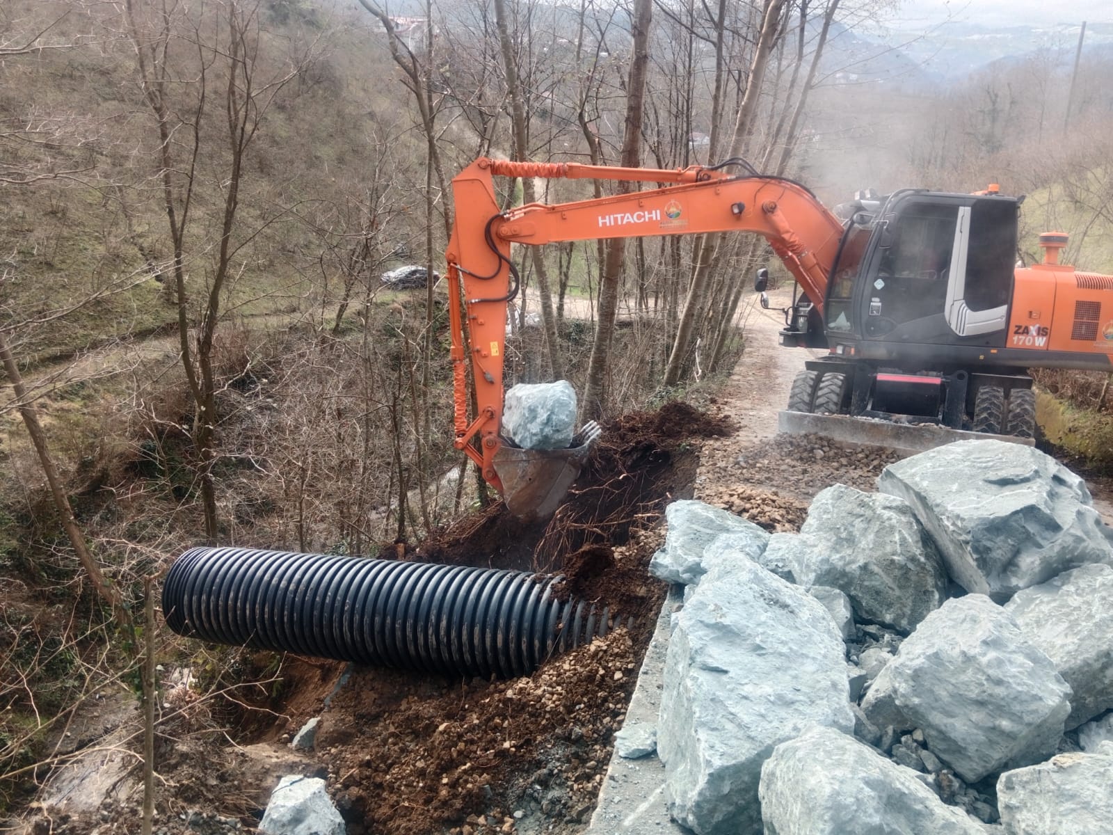 BAŞKAN TÖREN HİZMETLERİYLE GÖNÜLLERDE VE DUALARDA