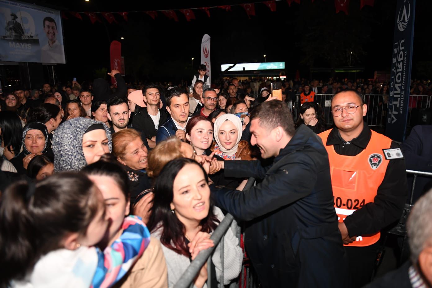 19 MAYIS COŞKUSU ALTINORDU’DA YAŞANDI