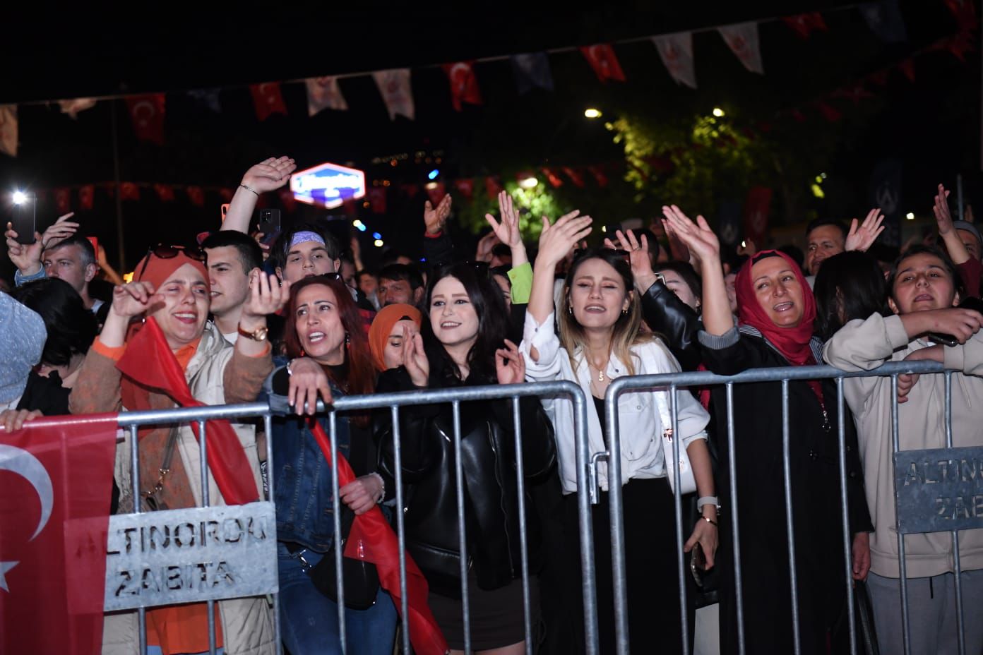 19 MAYIS COŞKUSU ALTINORDU’DA YAŞANDI