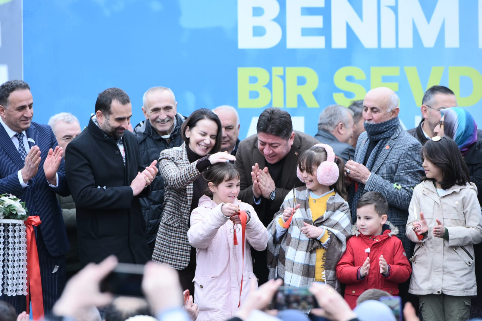 KÖKENLİ MAHALLESİNDE BAŞKAN TÖREN’E COŞKULU KARŞILAMA