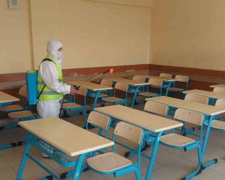 55 OKULDA 403 BİN 142 METREKARE ALAN DEZENFEKTE EDİLDİ