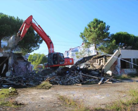 ALTINORDU BELEDİYESİ ‘METRUK BİNALARI’ GÜVENLİ HALE GETİRİYOR