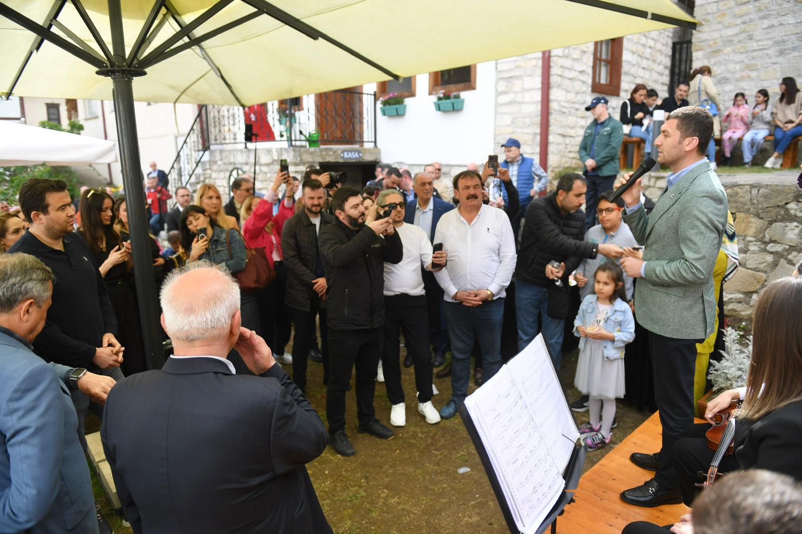 GLÜTENSİZ MENÜLÜ SANAT KAFE HİZMETE GİRDİ