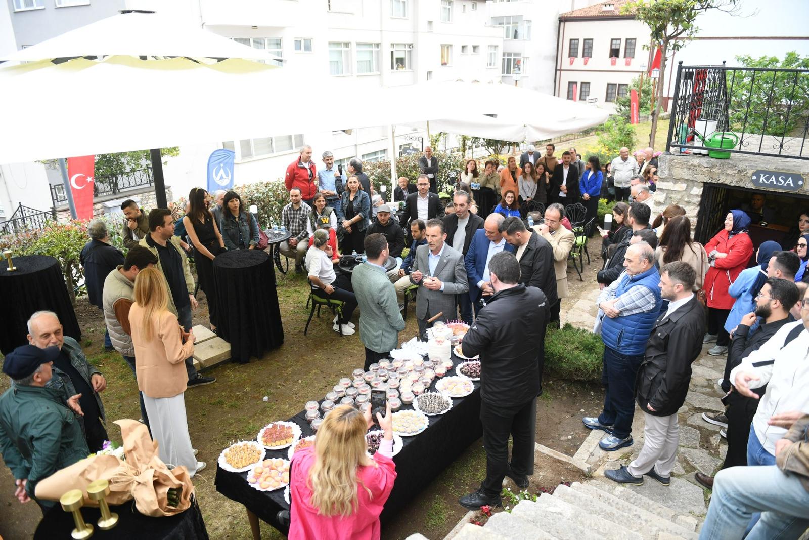 GLÜTENSİZ MENÜLÜ SANAT KAFE HİZMETE GİRDİ