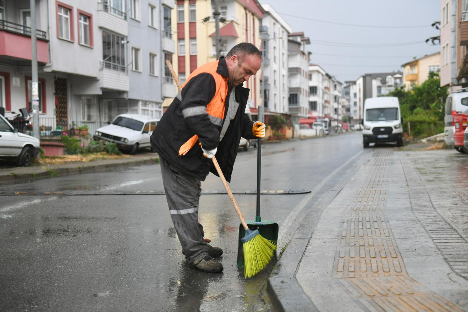 BAŞKAN TEPE’DEN ŞİRİNEVLER ÇIKARMASI